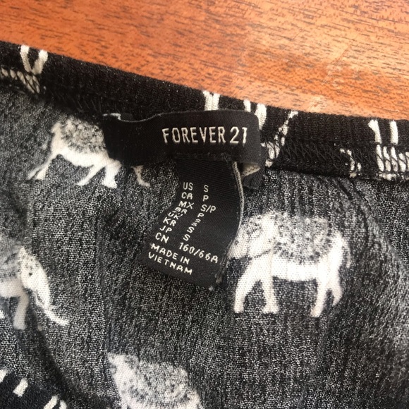 Black elephant print flowy romper size S - Picture 4 of 7